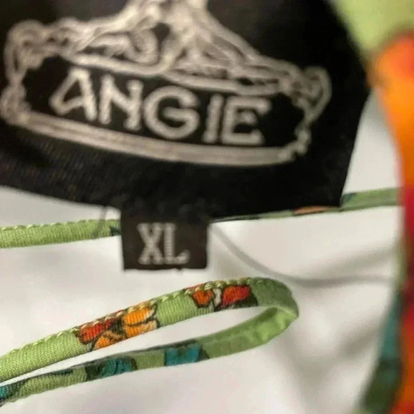 GREEN FLORAL PEEK A BOO SHOULDER DRESS SIZE XL - Picture 3 of 3